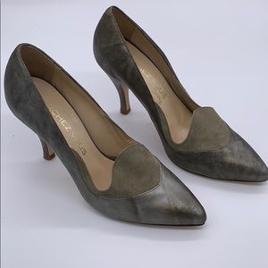 Marchez Vous Sage Green Metallic Pumps